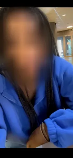 Claire, 30
