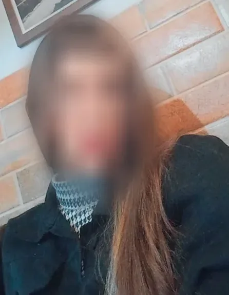 Eleri, 25