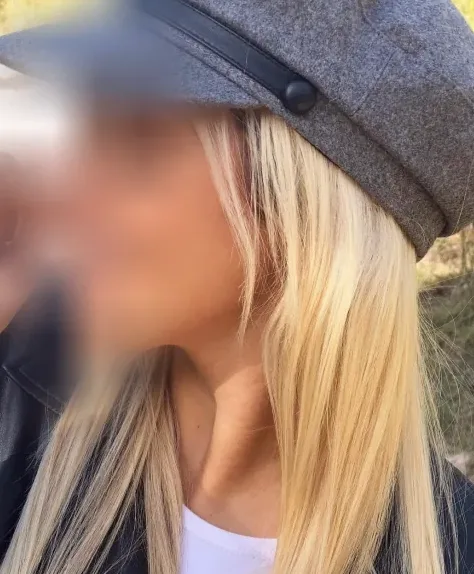 Karolina, 31