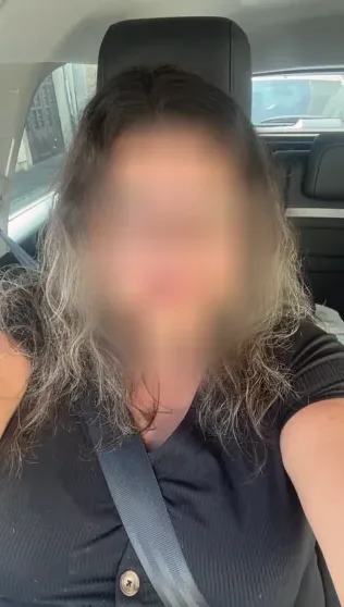 Leanne, 33