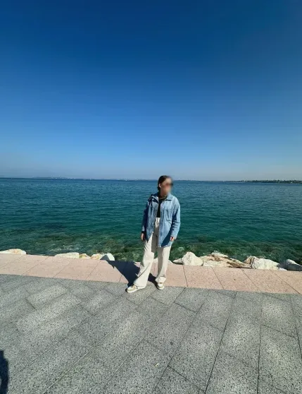 Naomi, 29
