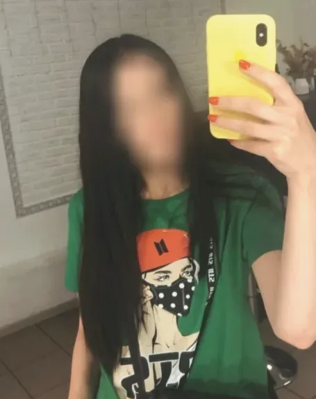 Niamh, 35