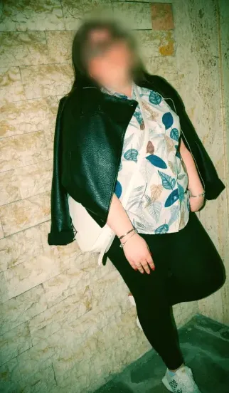 Salma, 29